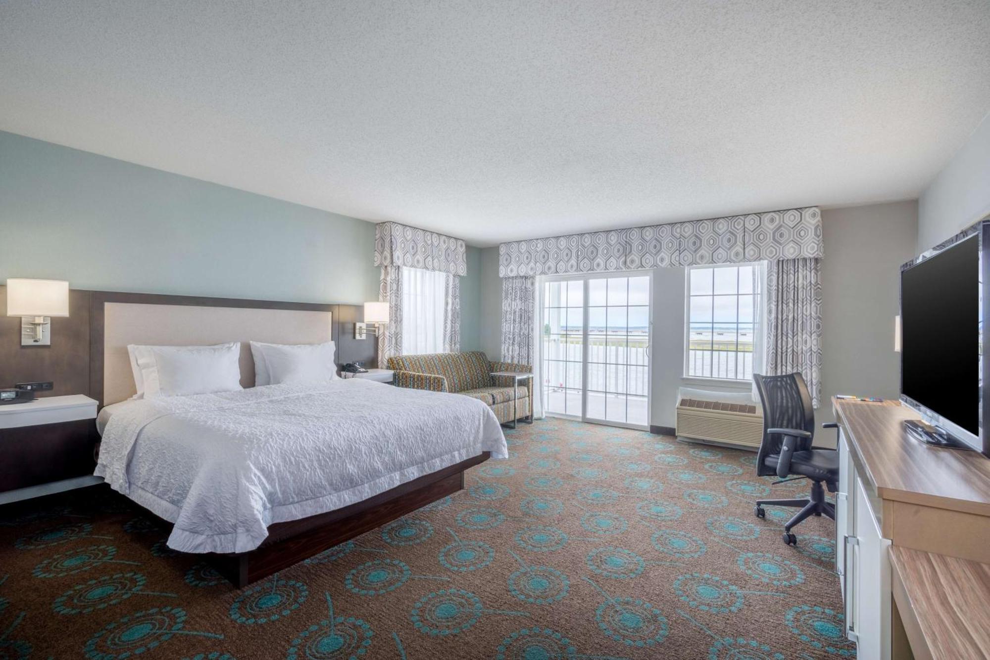 Hampton Inn & Suites Chincoteague-Waterfront, Va Exterior photo